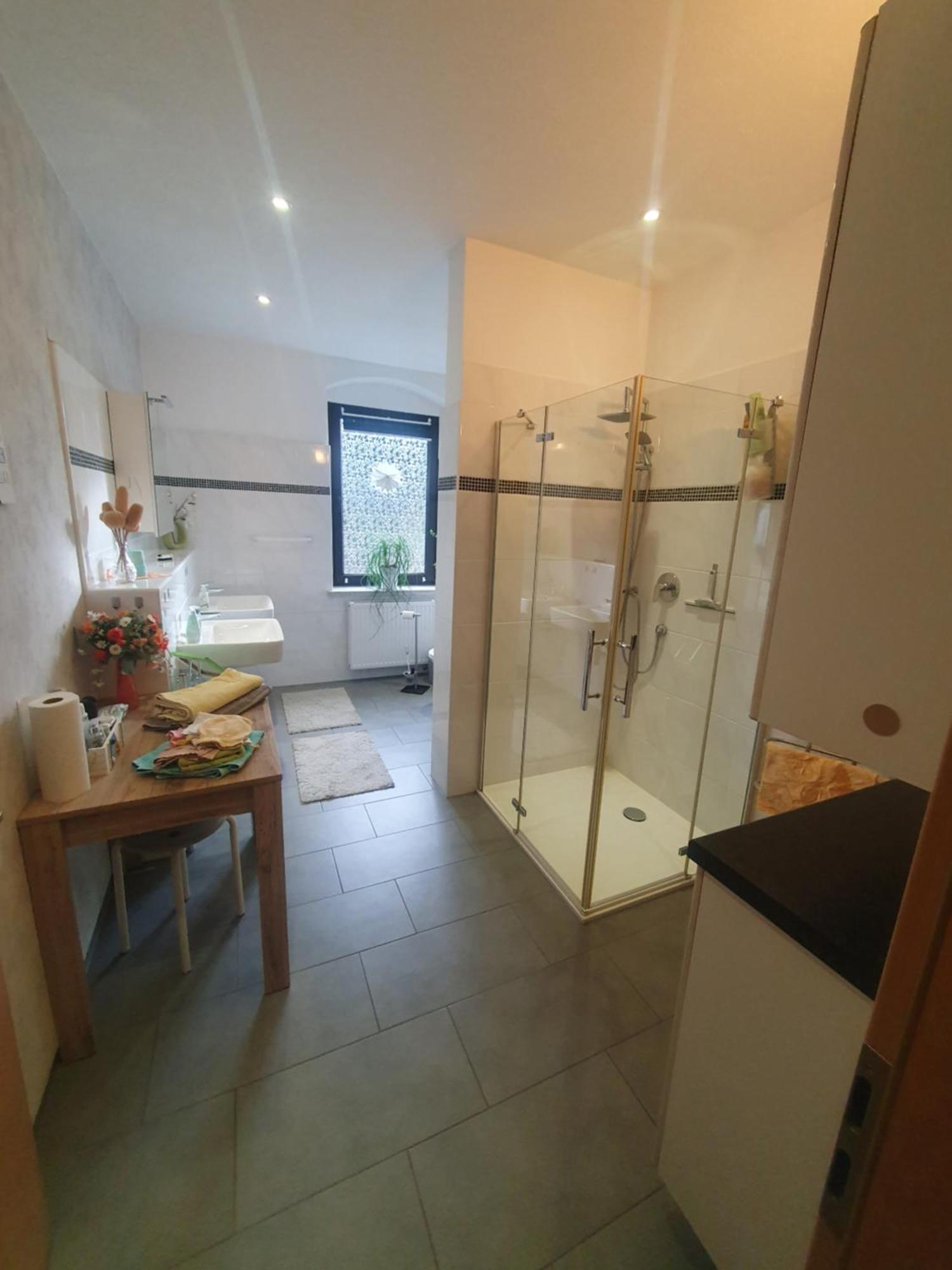 Familienfreundliche Ferienwohnung Erzgebirge シュネーベルク エクステリア 写真